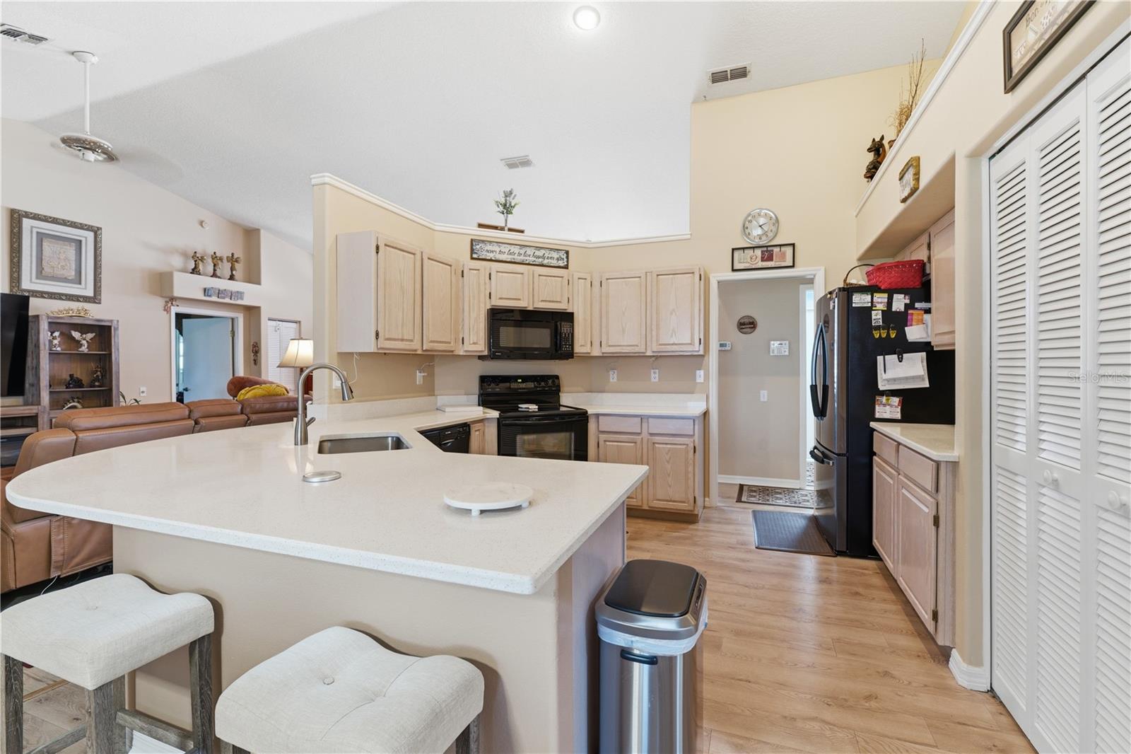 Kitchen with seating area