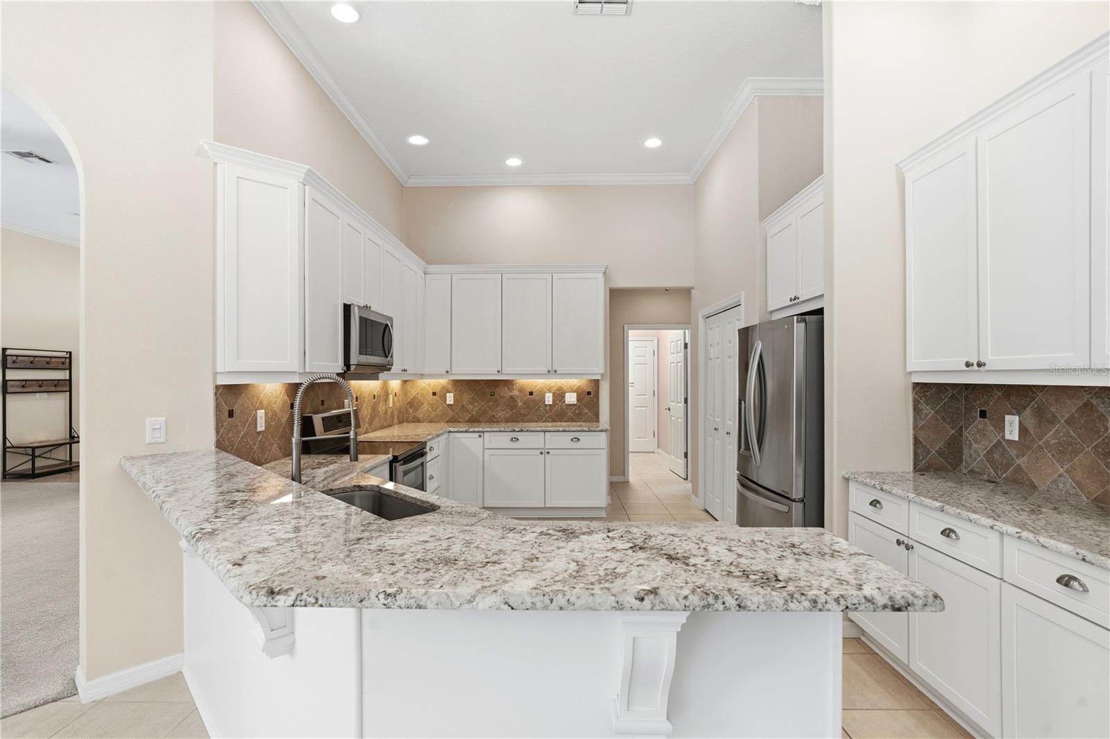 granite counters kitchen