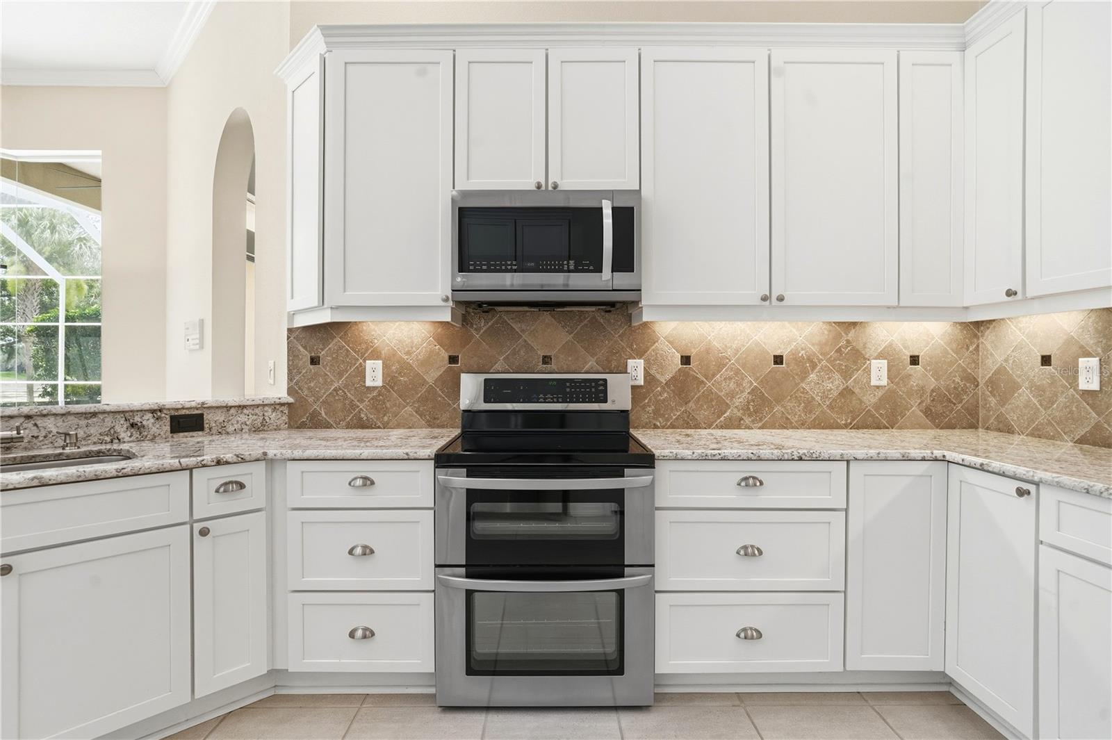 stainless steal  appliances w/home