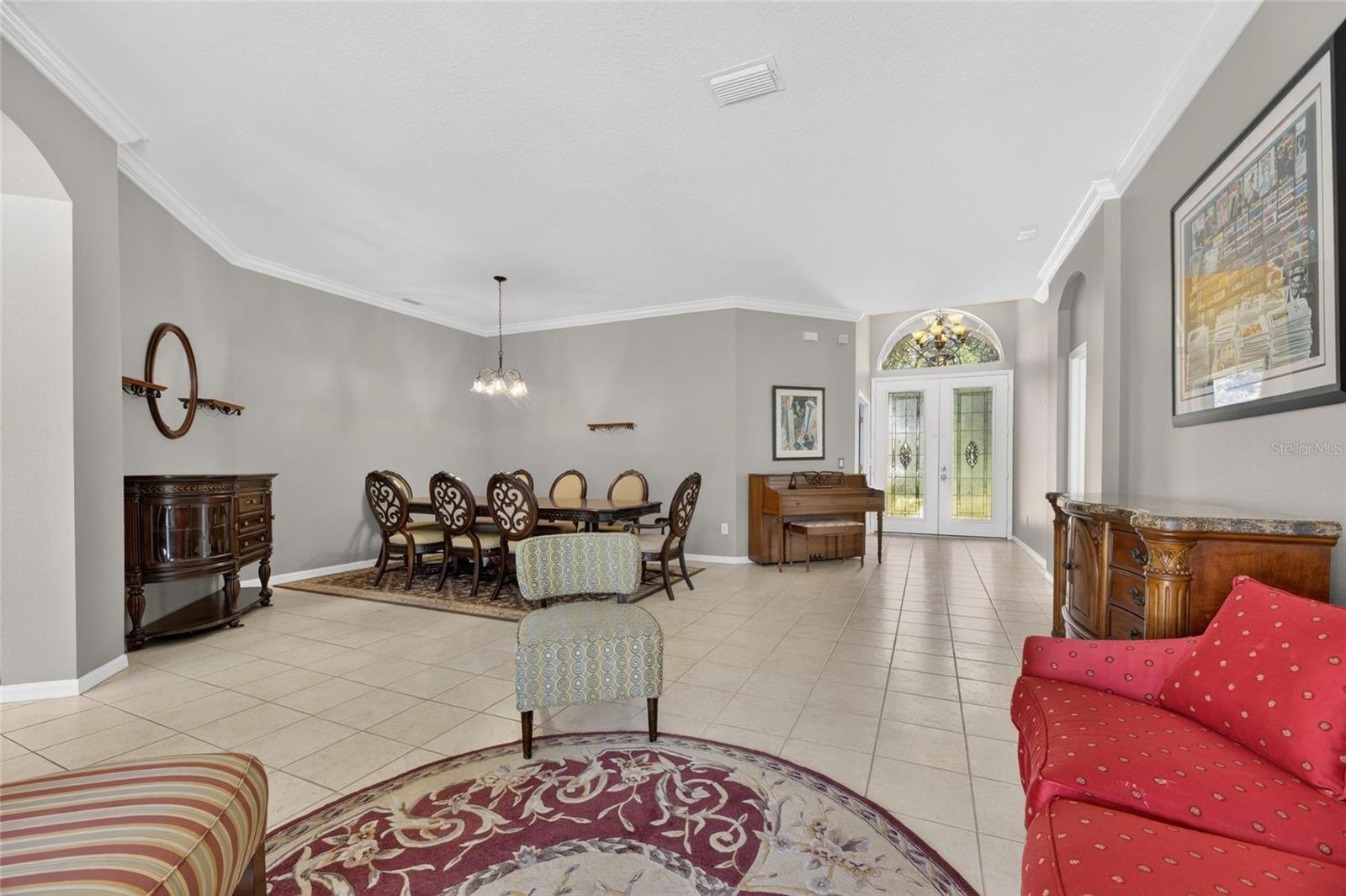 Dining / Entrance View