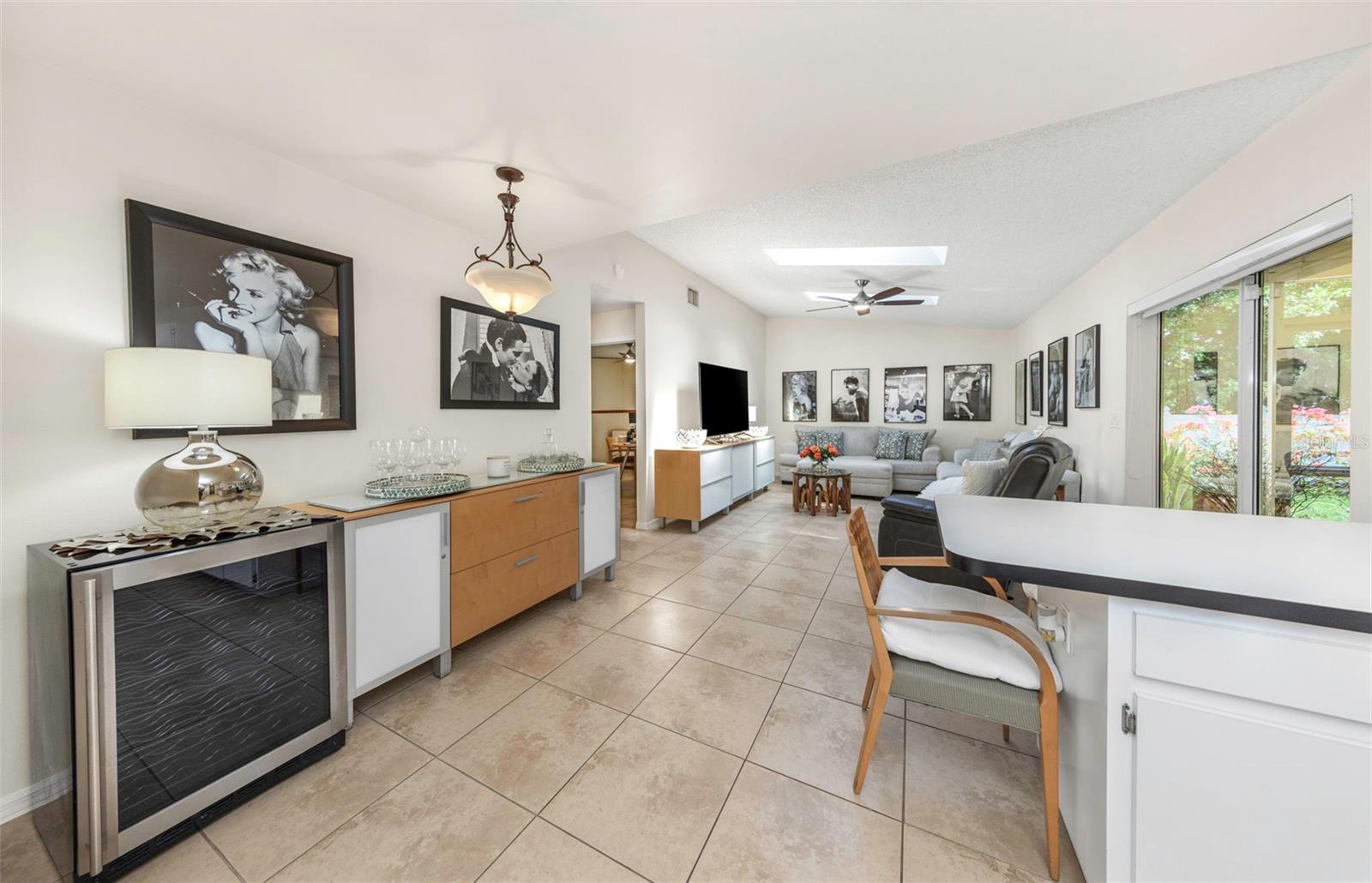 eat in kitchen space