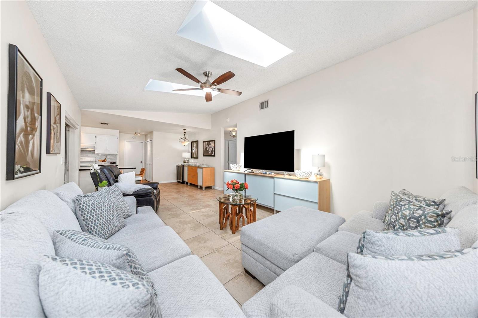 2nd living area