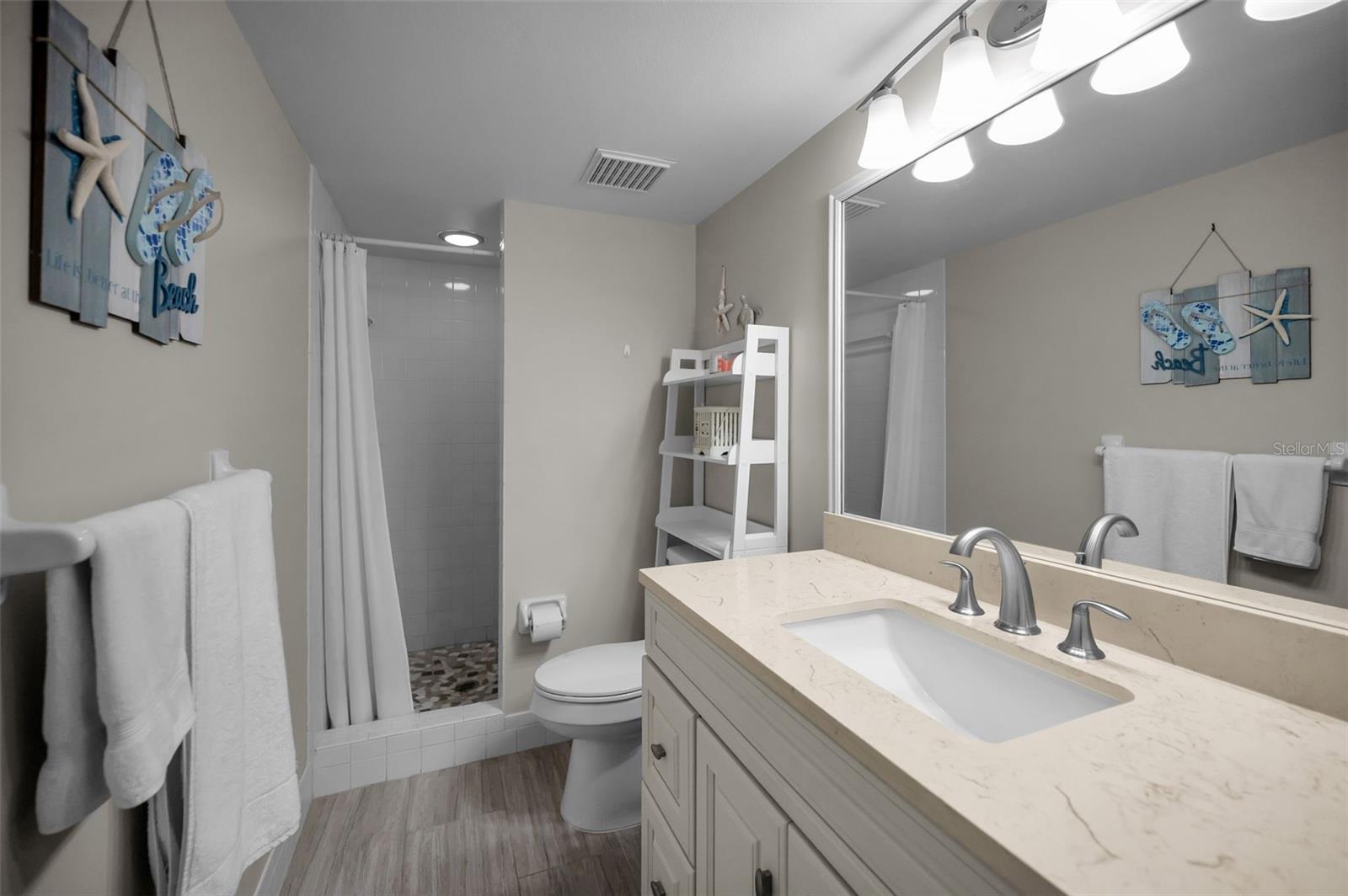 Primary En Suite