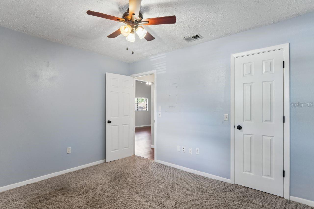 Guest bedroom