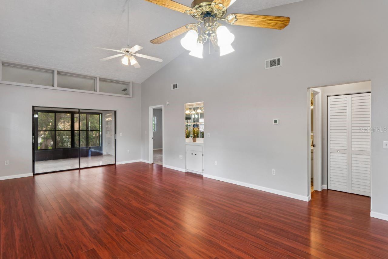 Living room/dining area open plan.