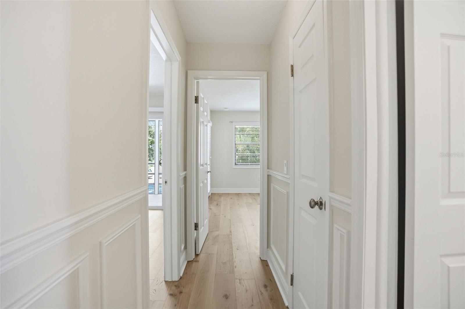 TB8519658