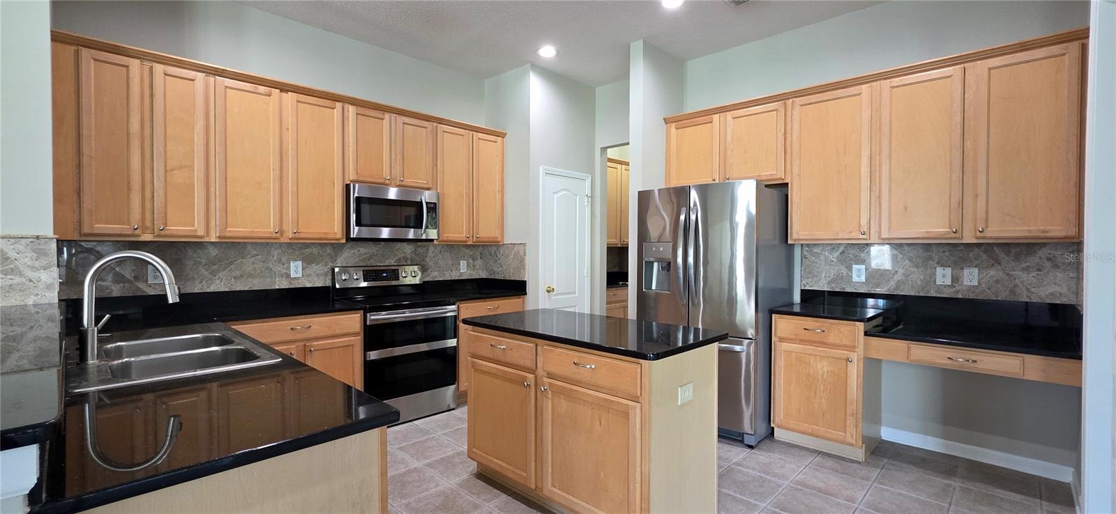 25638 Ferdinand - Kitchen