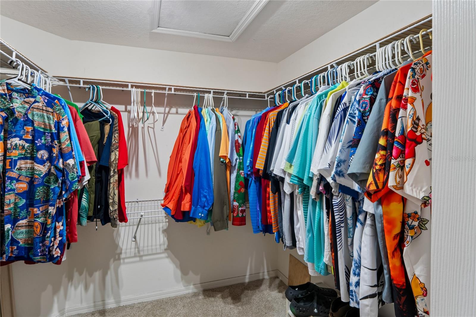 walk in closet
