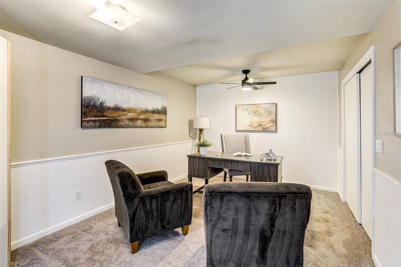 Office/Den/3rd bedroom