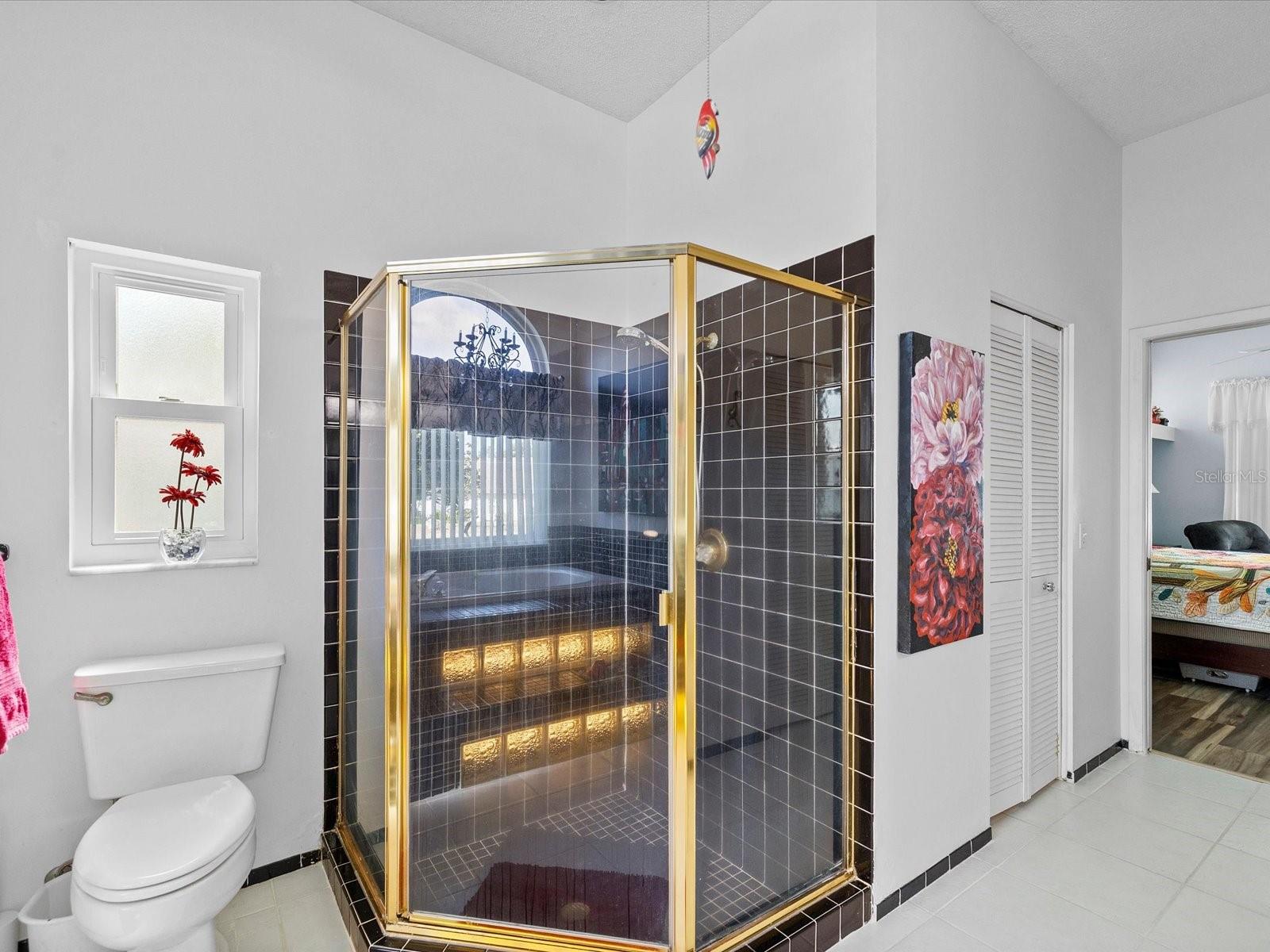 primary en suite bathroom