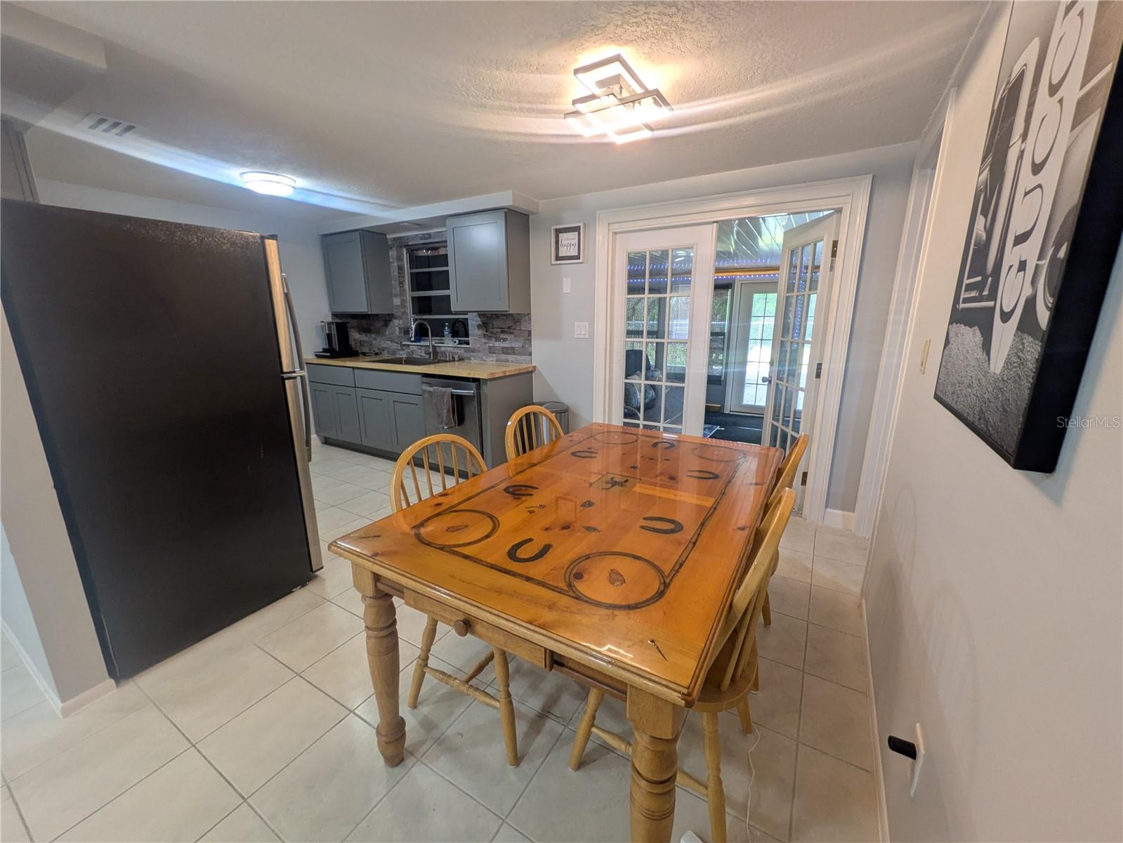 Dinning Room next to the Kitchen