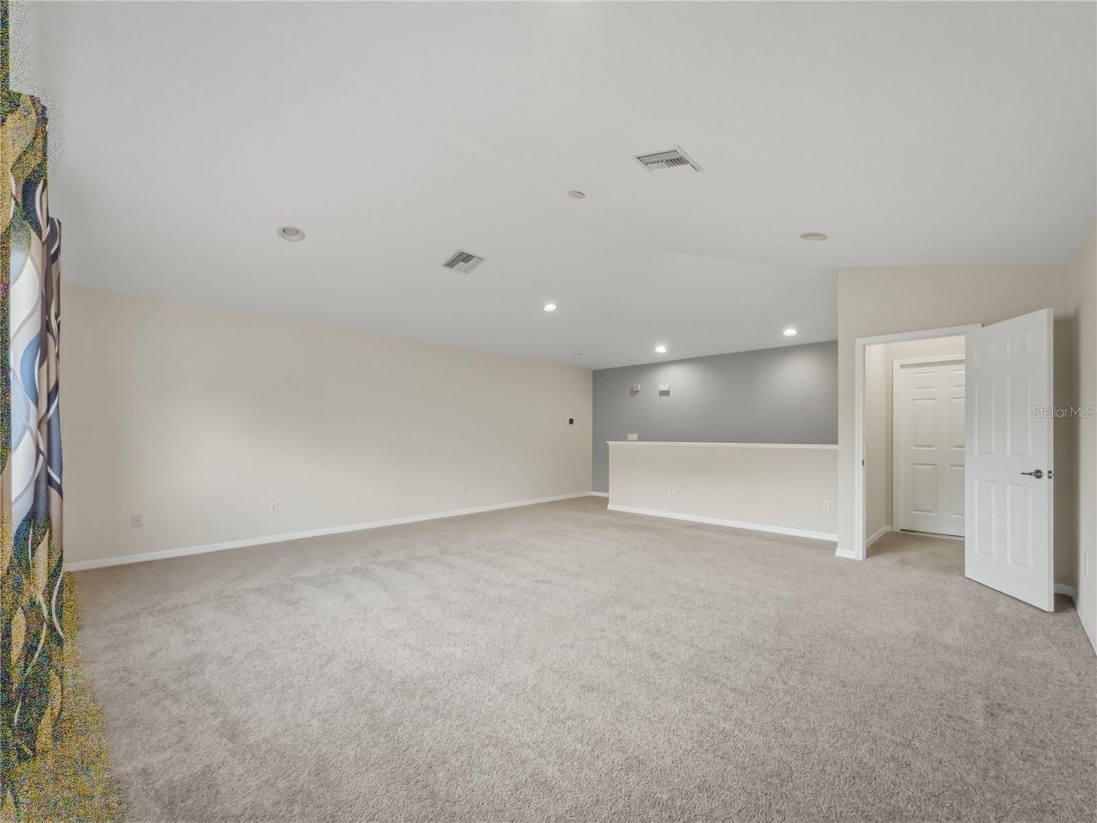 Upstairs Bonus Room - 11530 Oyster Bay Circle, New Port Richey, FL 34654