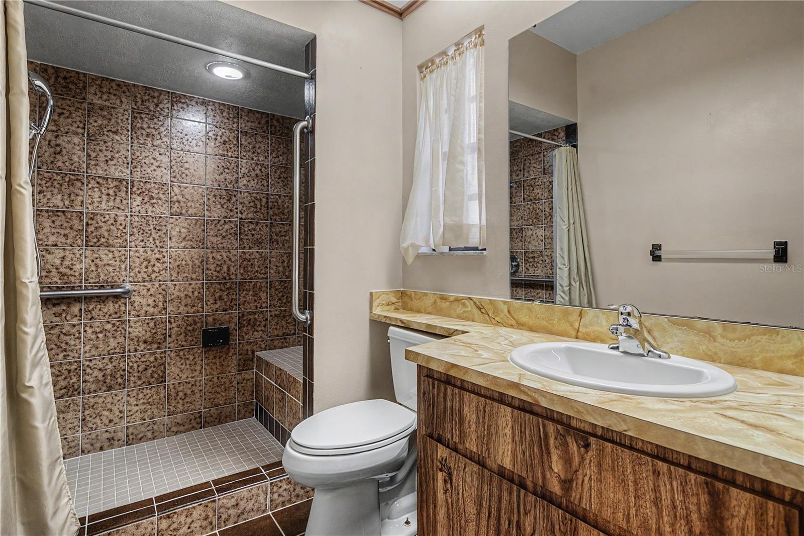 4th Bathroom/pool bath with Step-in shower