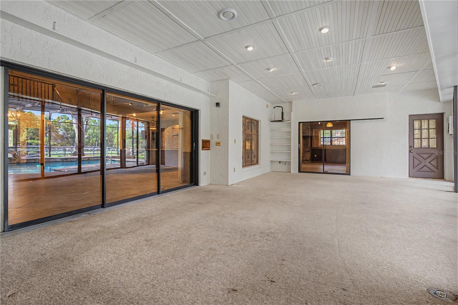 Enclosed patio with endless ideas for the space
