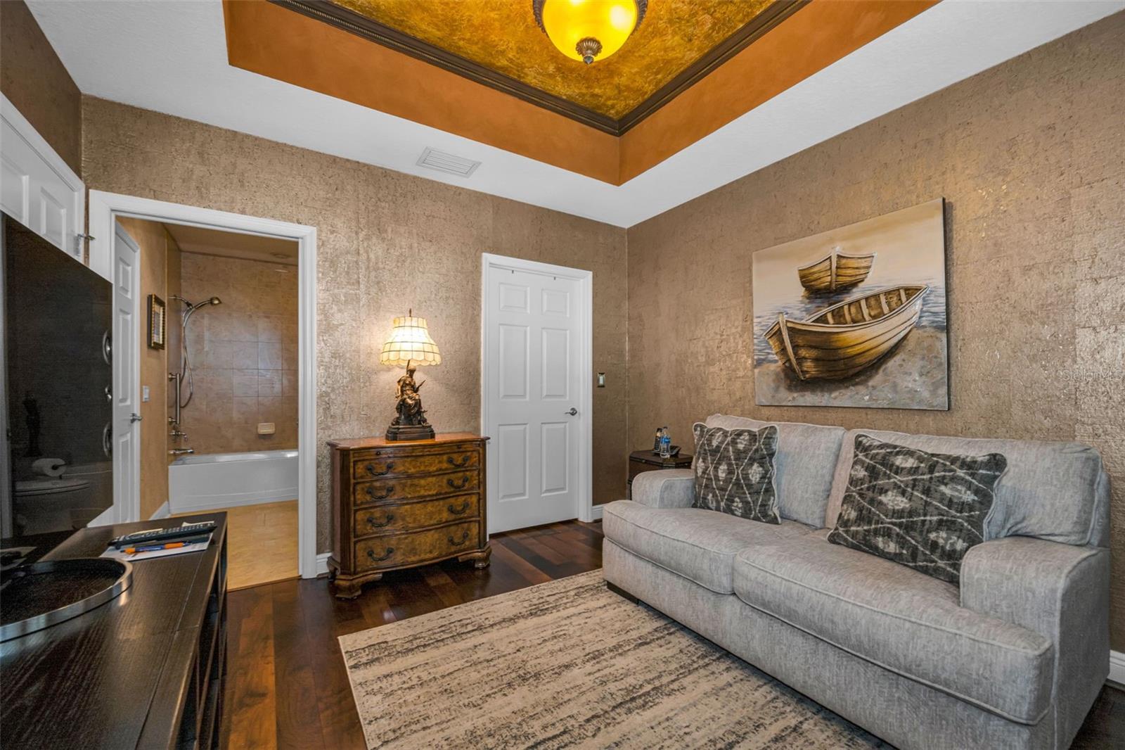 Guest Bedroom 2