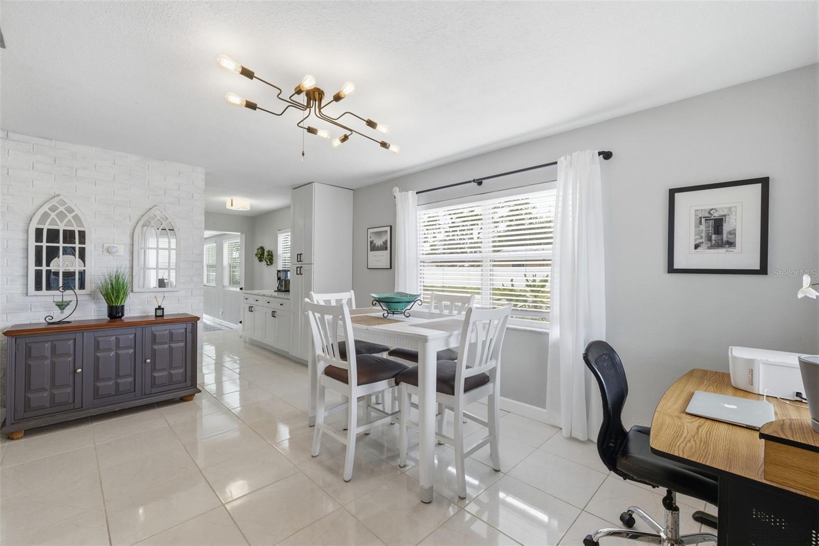 Entry / Dining Room