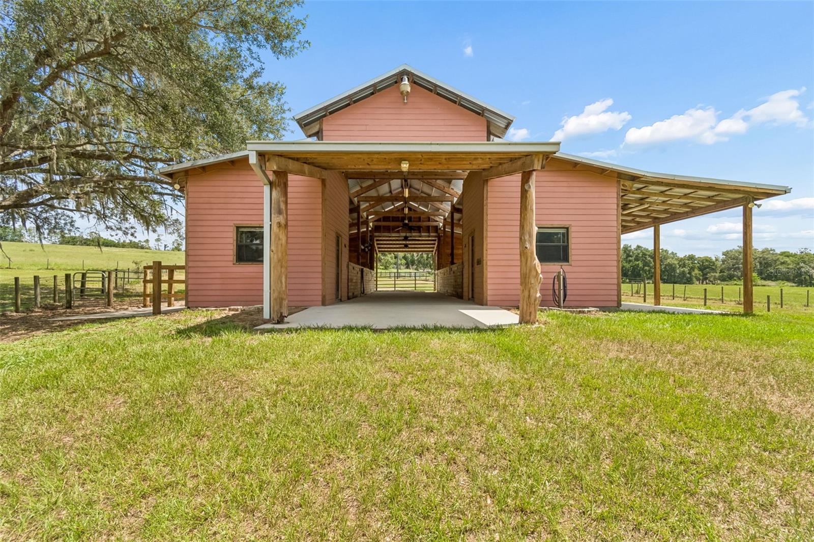 6 stall barn