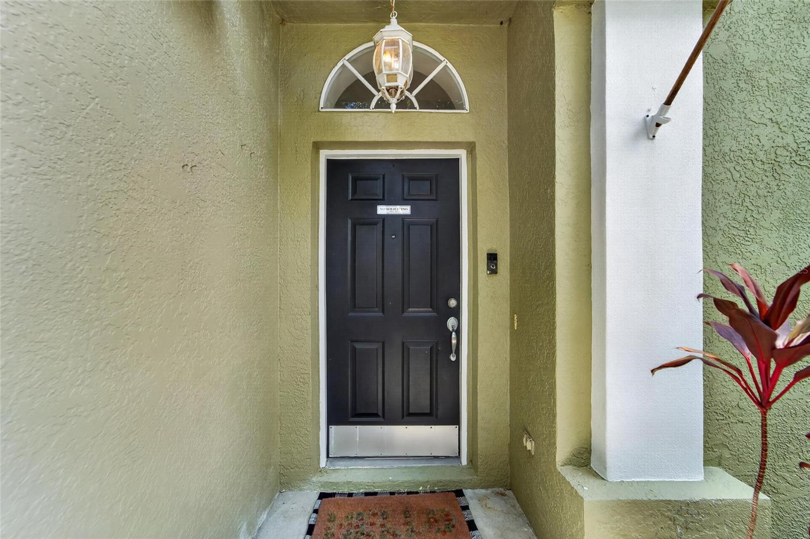 TB8519978
