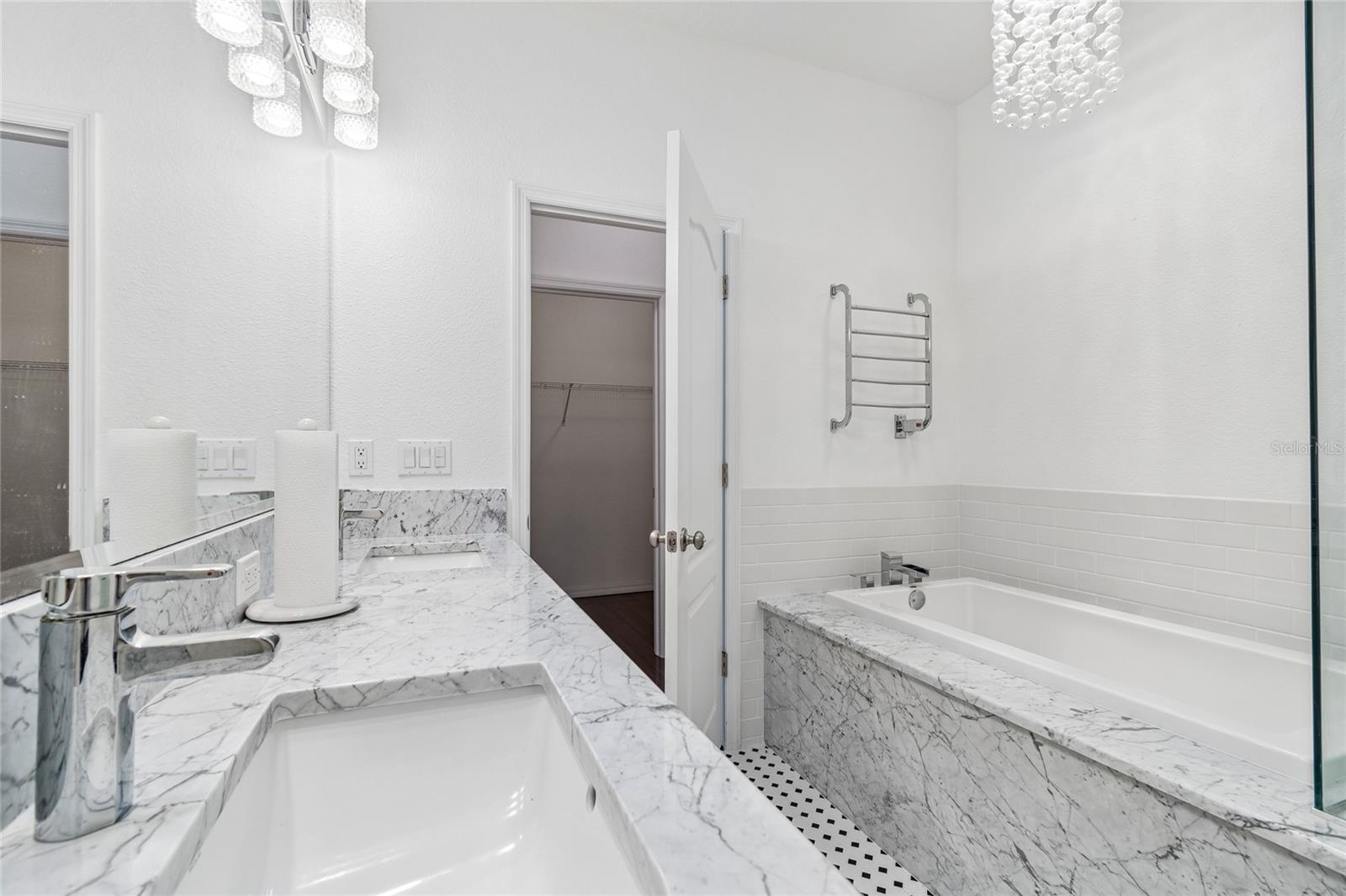 Primary En Suite Bathroom