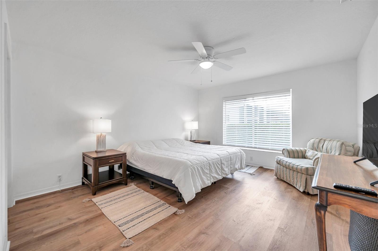 Guest bedroom 1