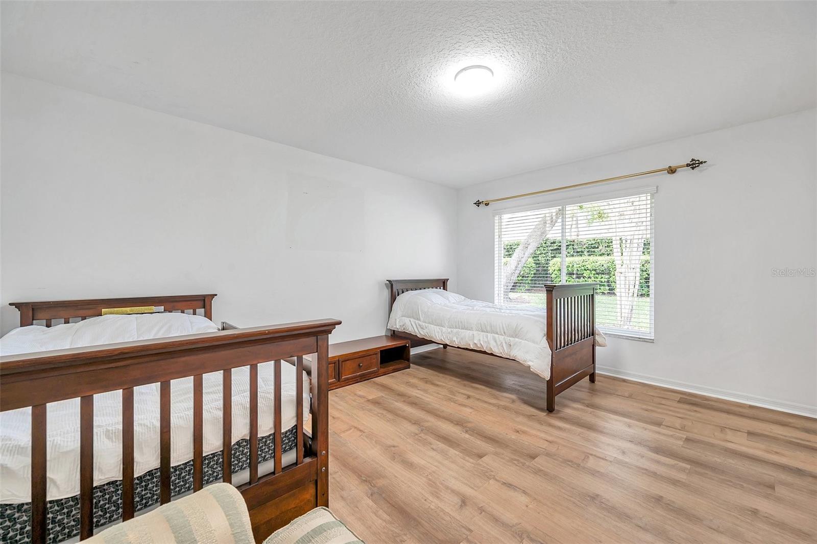 Guest bedroom 2