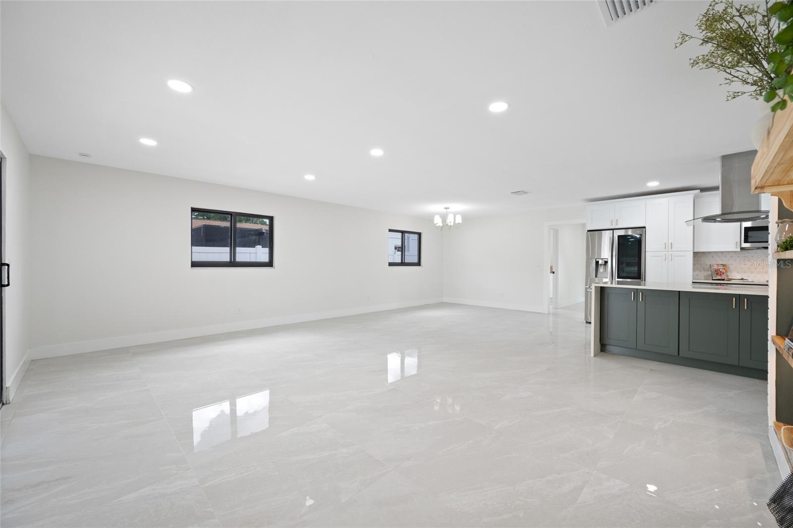 Living Room/ Dining Room