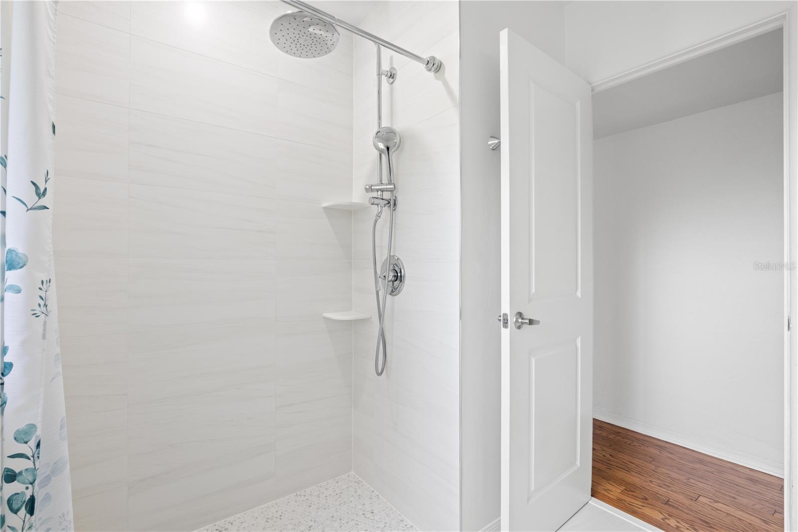 Bathroom walk in shower
