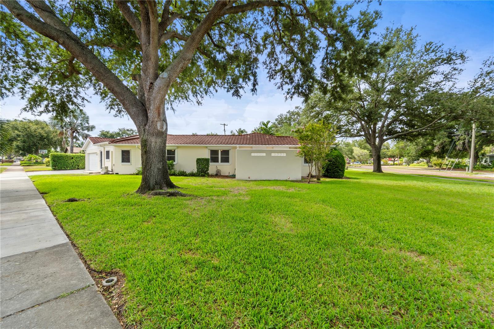 Spacious corner lot