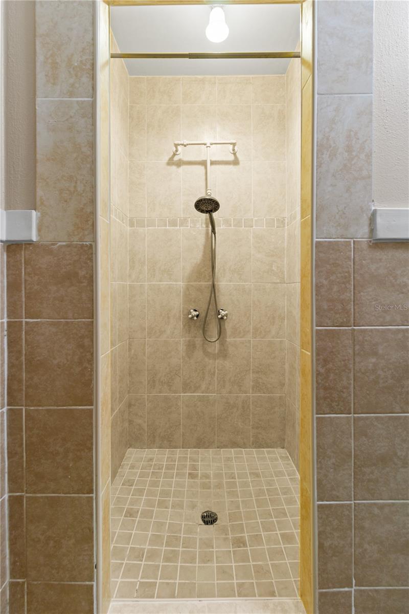 2nd Bathroom