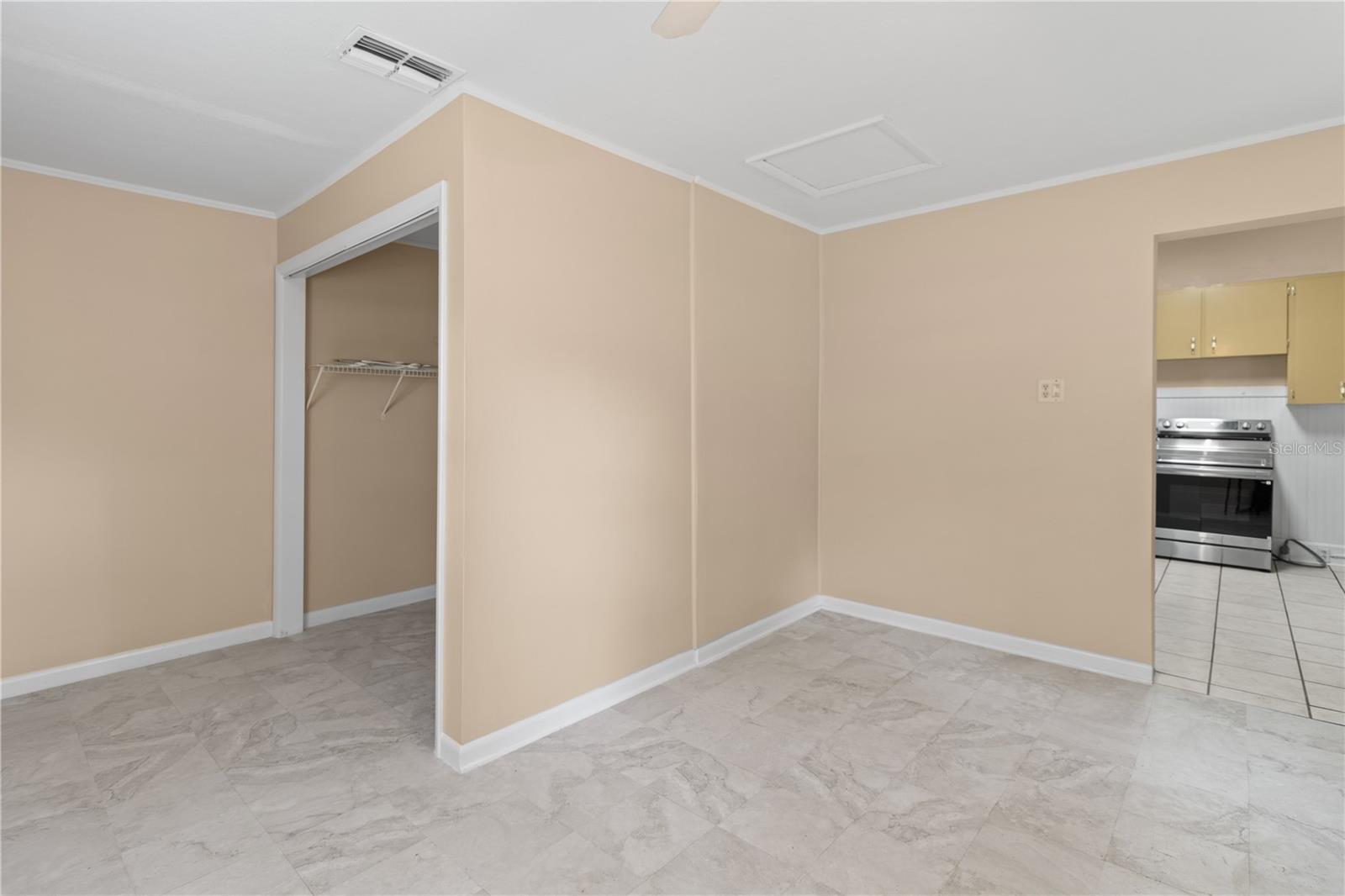Bonus Room with Washer Dryer closet