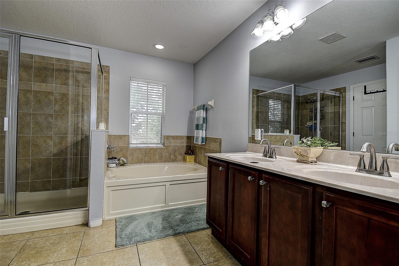 W7886821