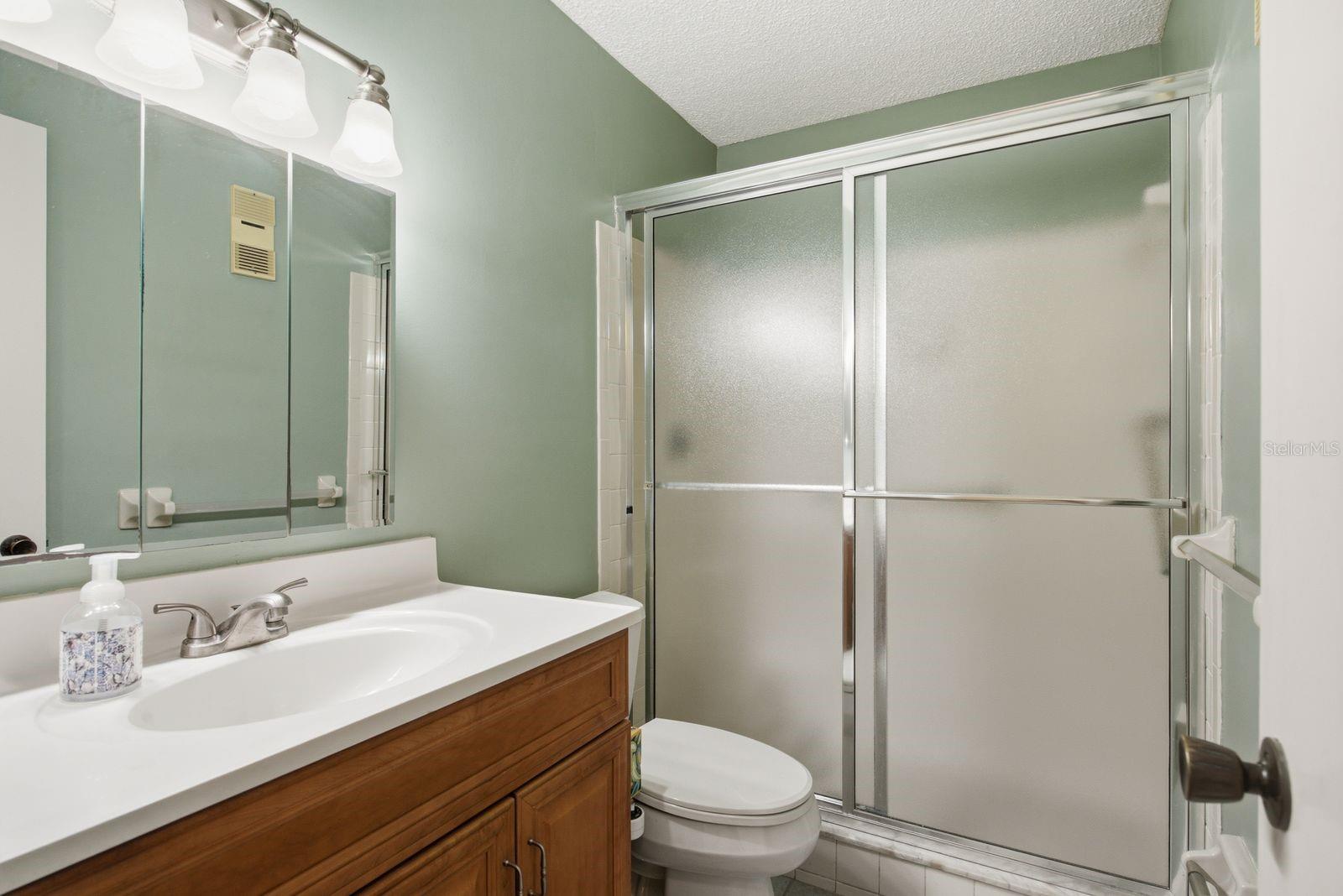 Primary ensuite bath