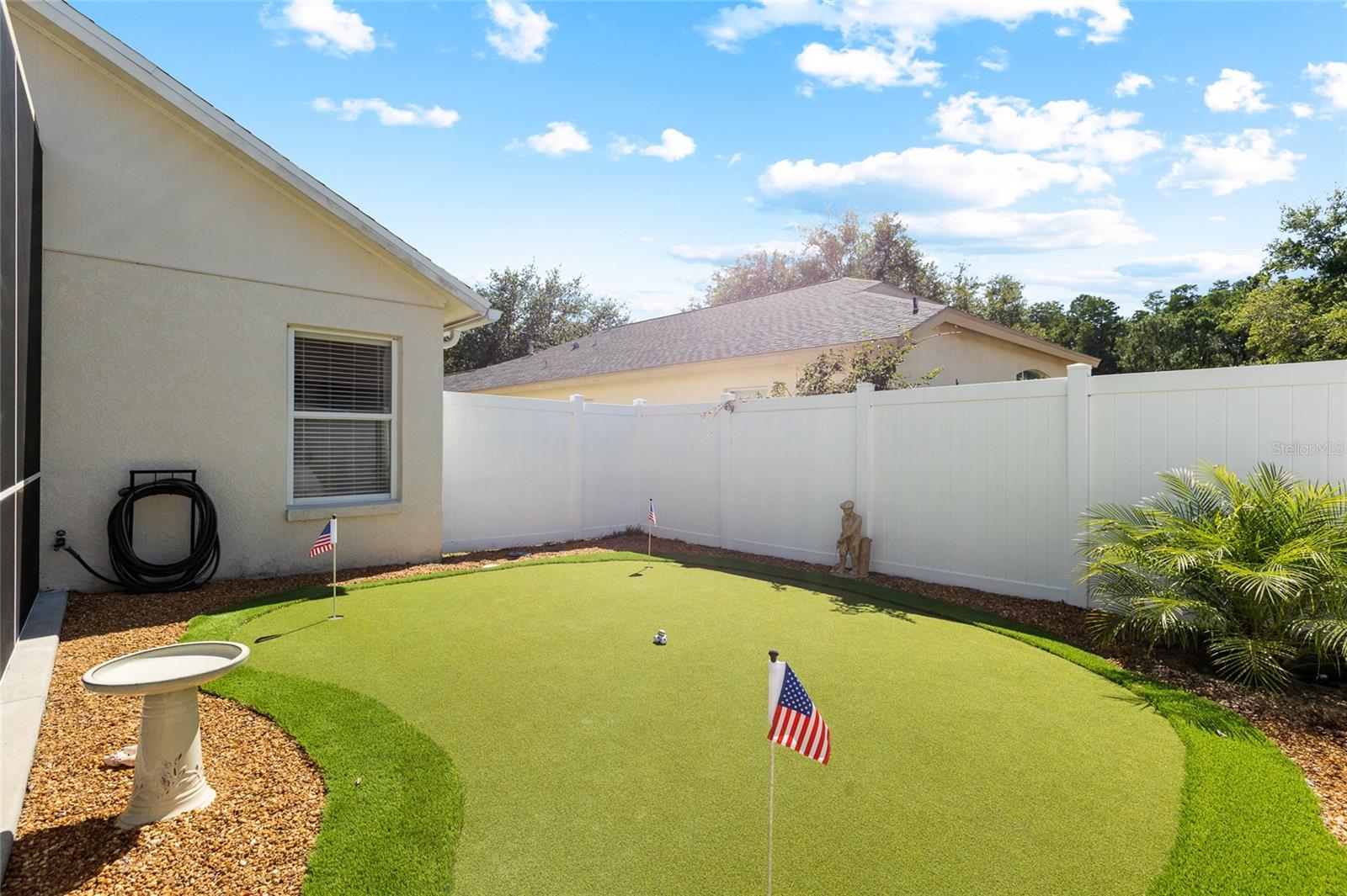 Brand new golf putting green