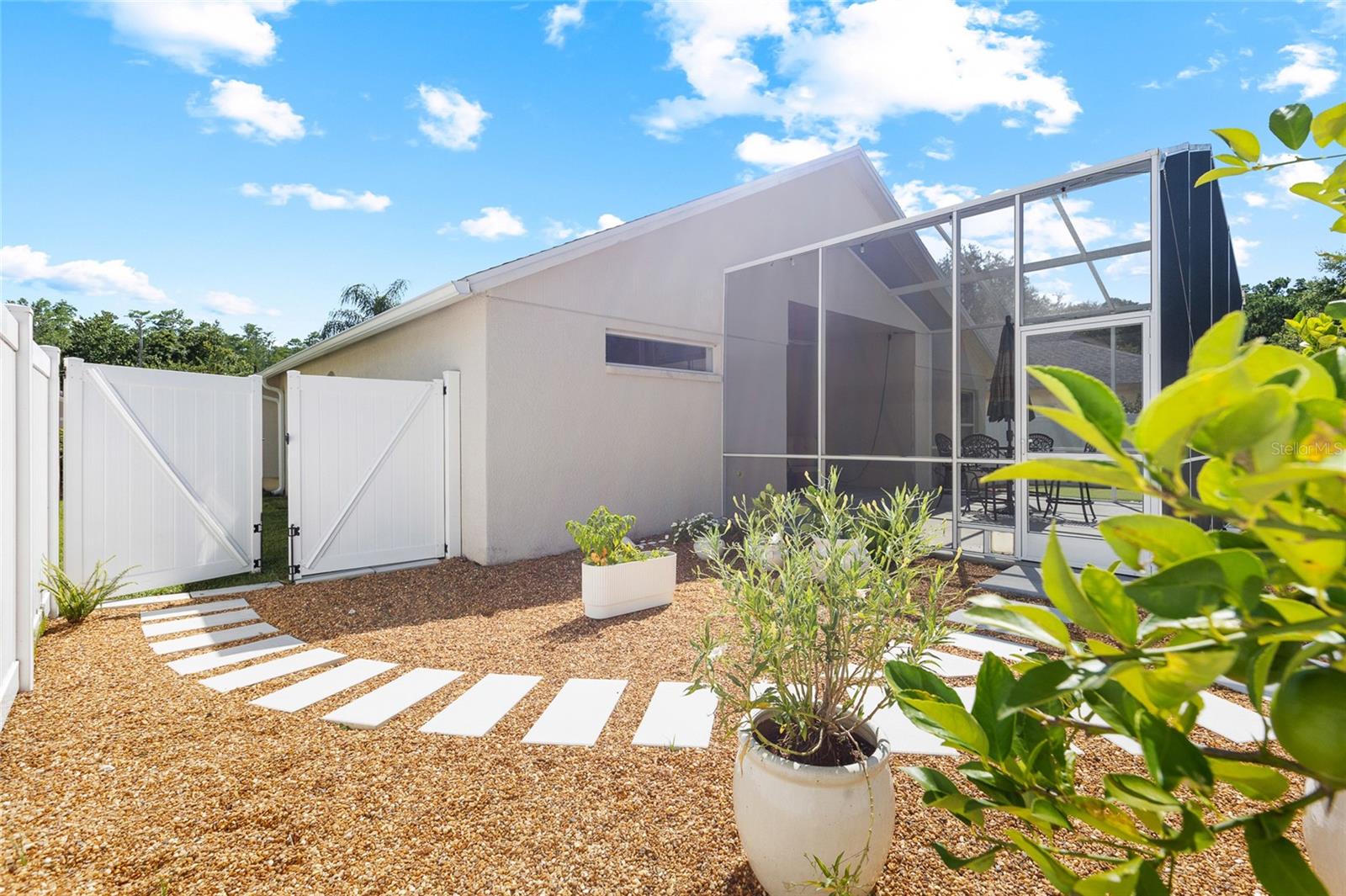 Walkway into sideyard