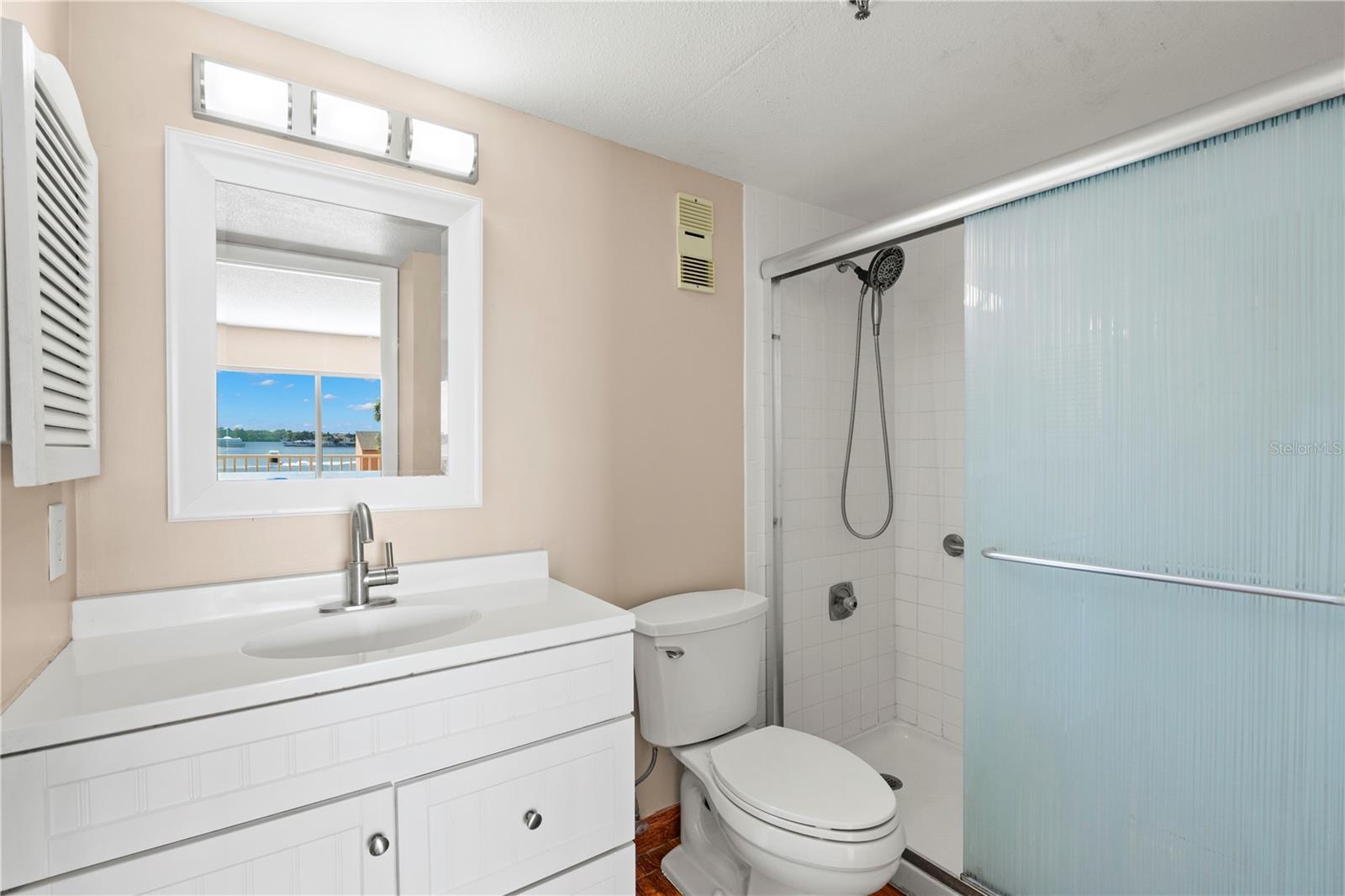 Bedroom Suite 2 Bath