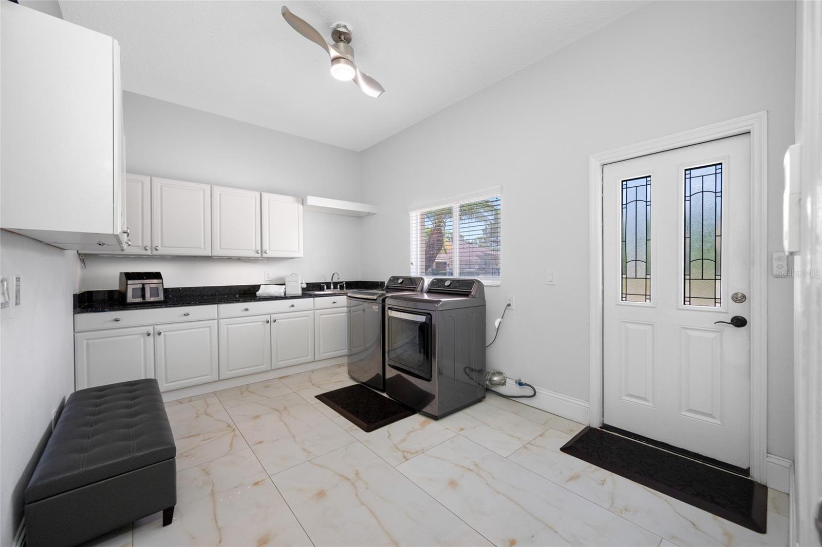 Laundry/Mud Room