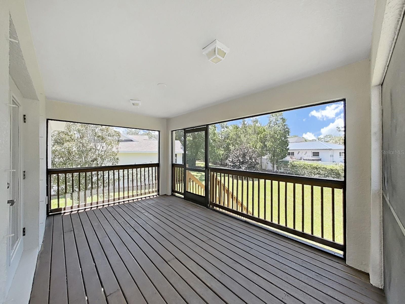 Enjoy Bug free outdoor screened in patio!