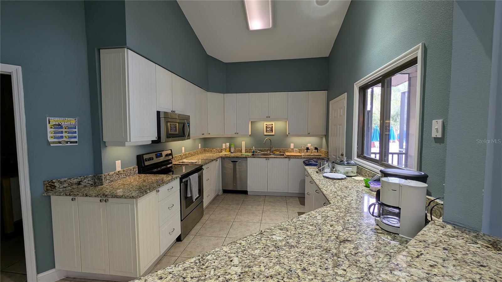 South Pointe Alexis community center, pool, spa, Fitness center, billiards room entertaining kitchen and massive seating area!