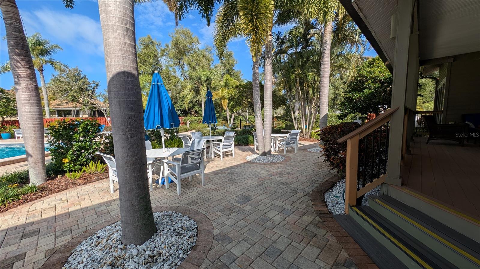 South Pointe Alexis community center, pool, spa, Fitness center, billiards room entertaining kitchen and massive seating area!