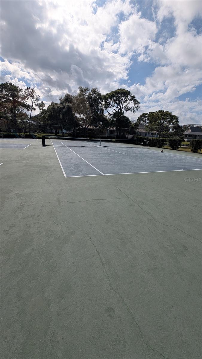 Tennis/Pickleball courts!