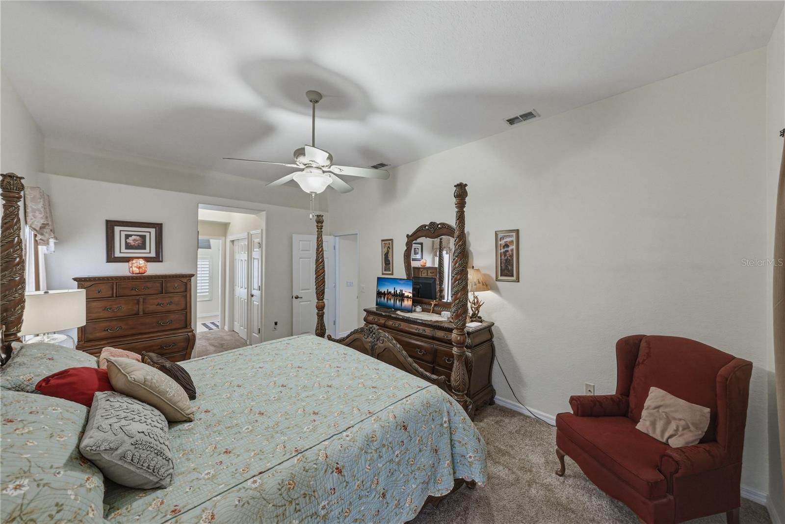 TB8520475