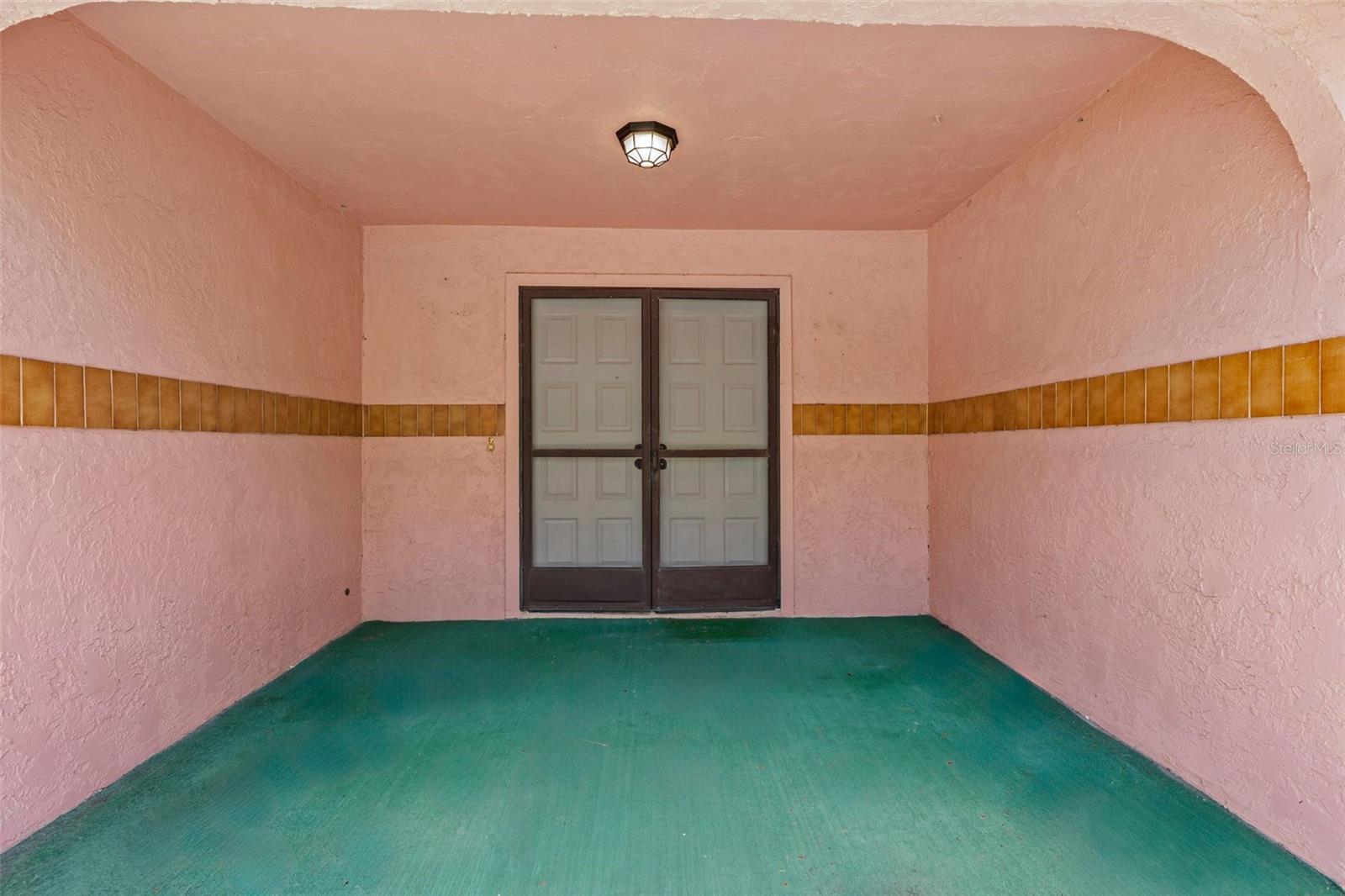 covered front entrance
