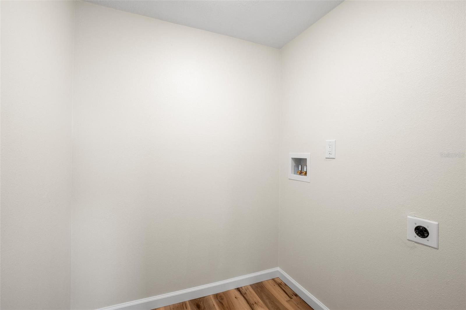 Laundry / Utility room in unit.