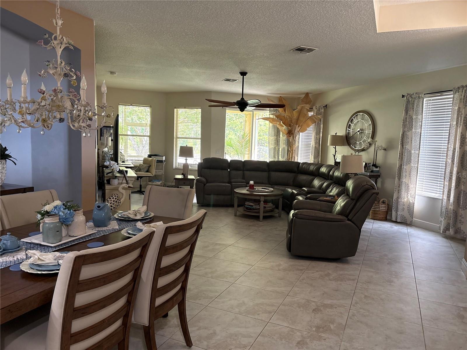 open floor floor plan