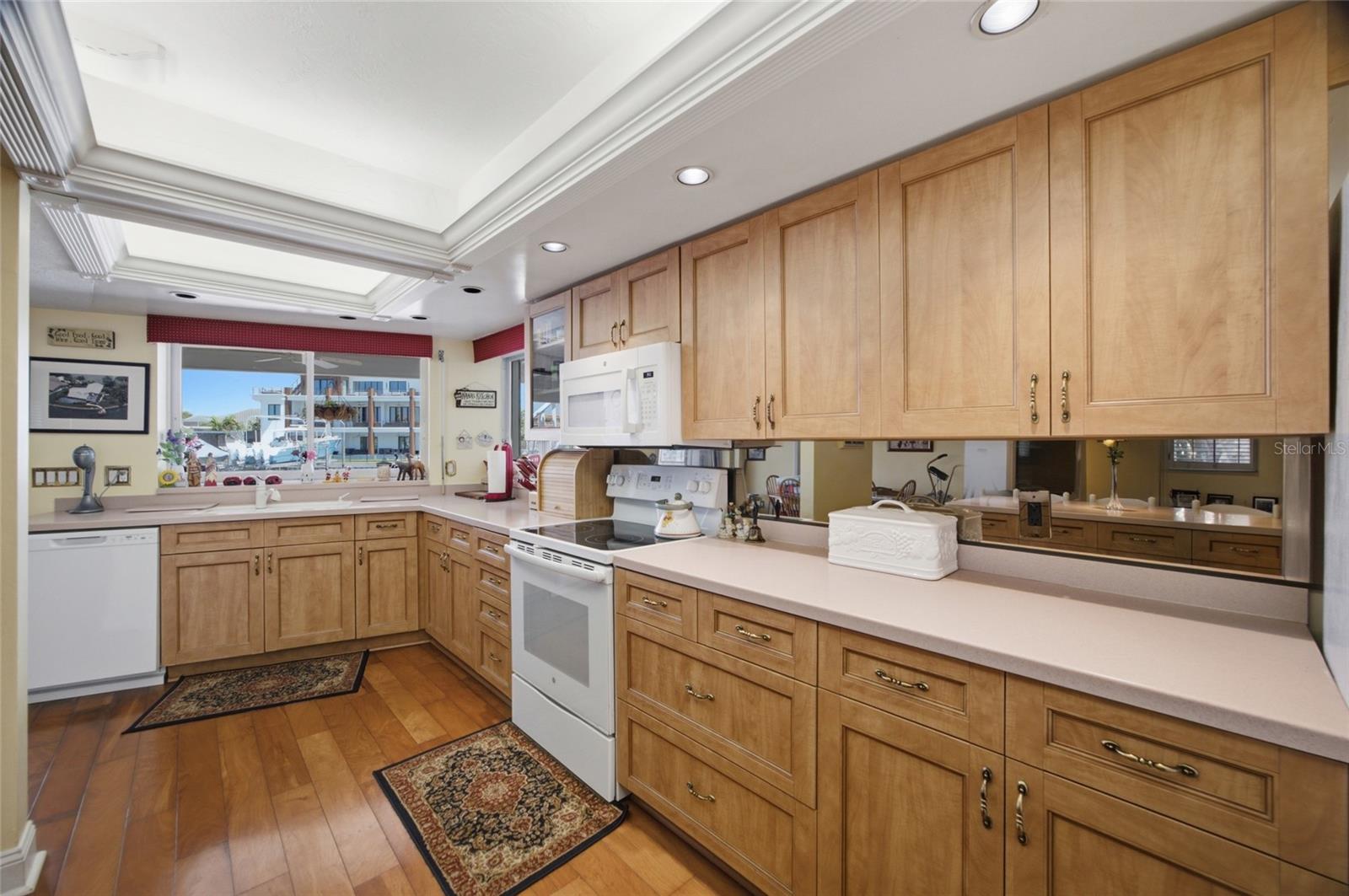 Kitchen angle 2