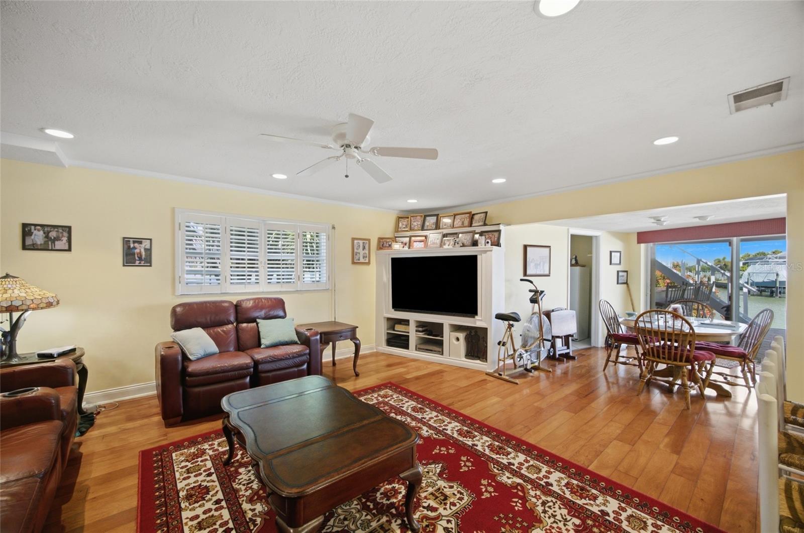 Family Room Angle 2