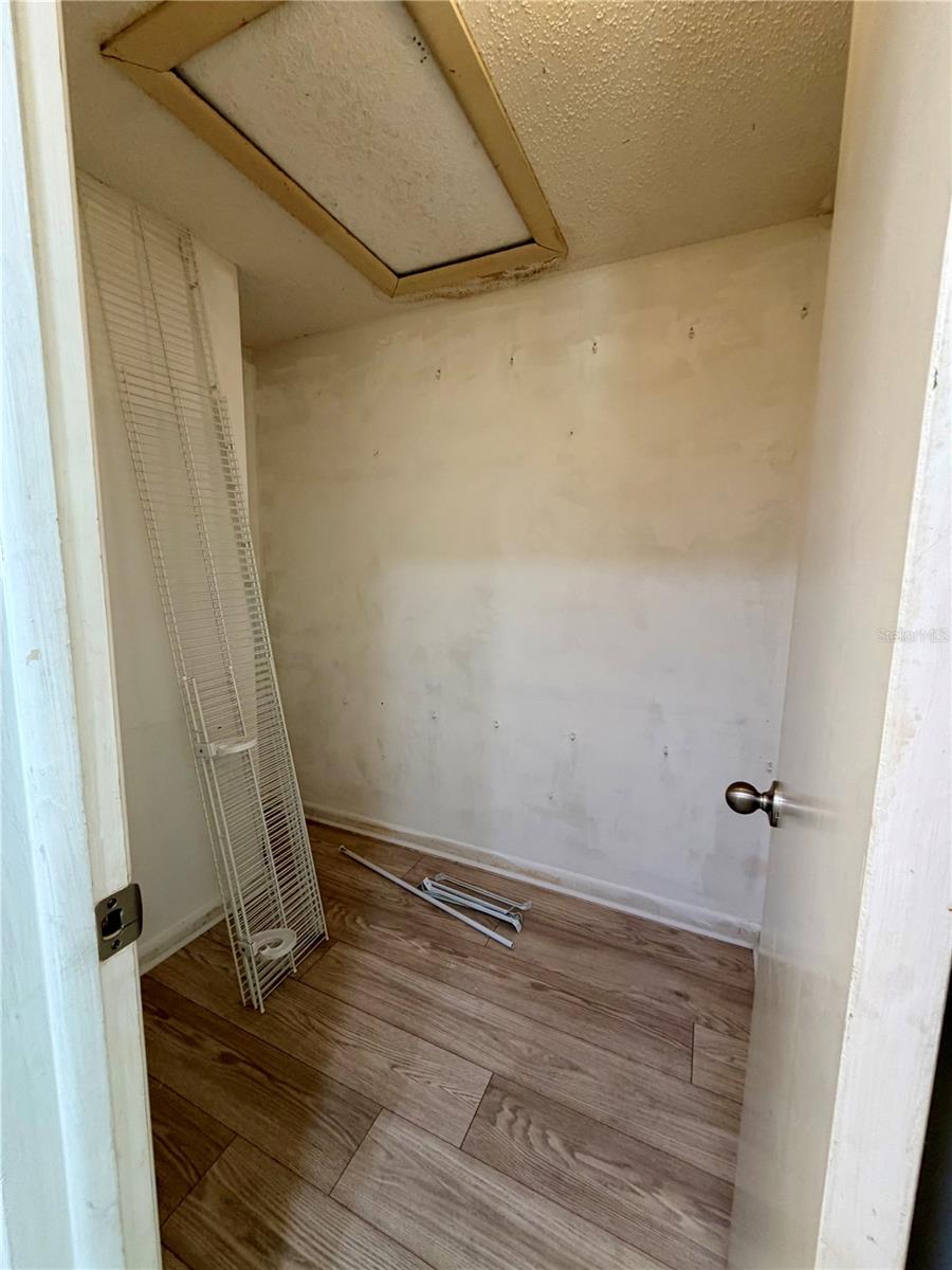 Large in-bathroom master closet