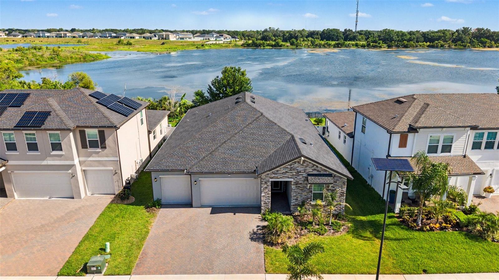 Waterfront luxury!