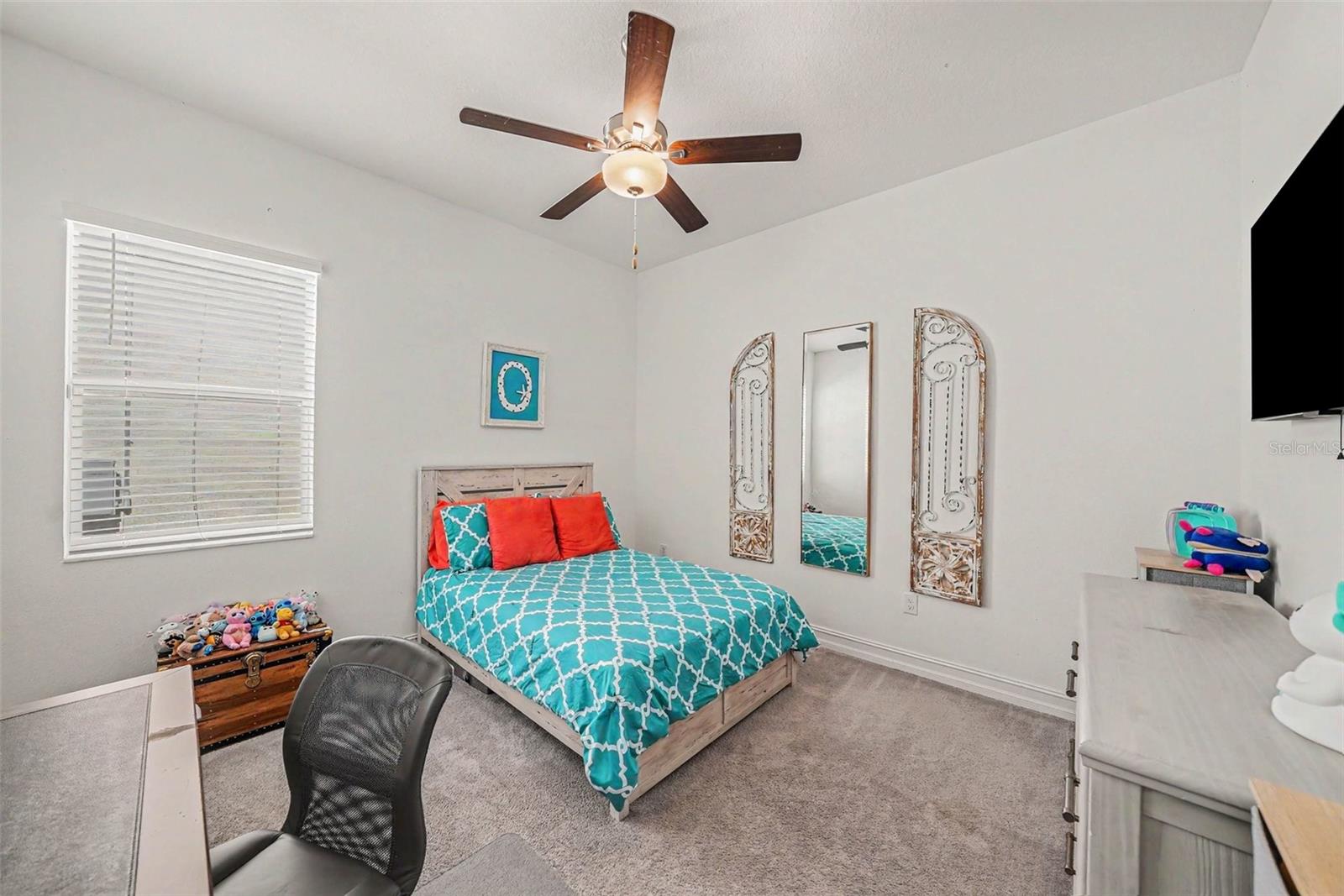 Yet another spacious bedroom and this one is ensuite!