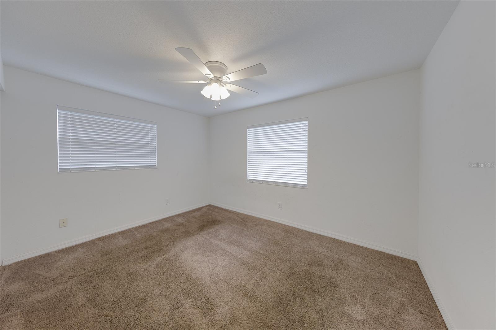 Ceiling fan Bedroom 2